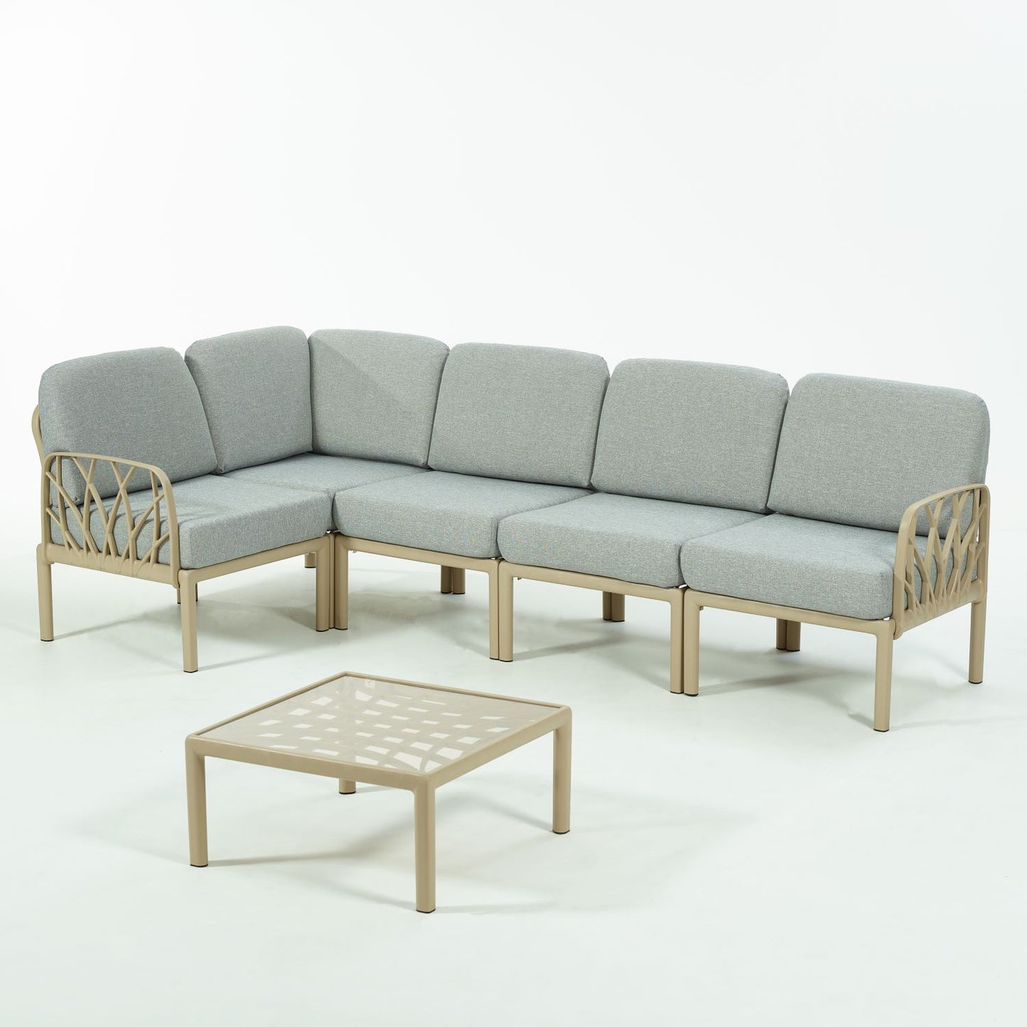 Novussi Garda Sofa Set ''L'' + Glass Center Table